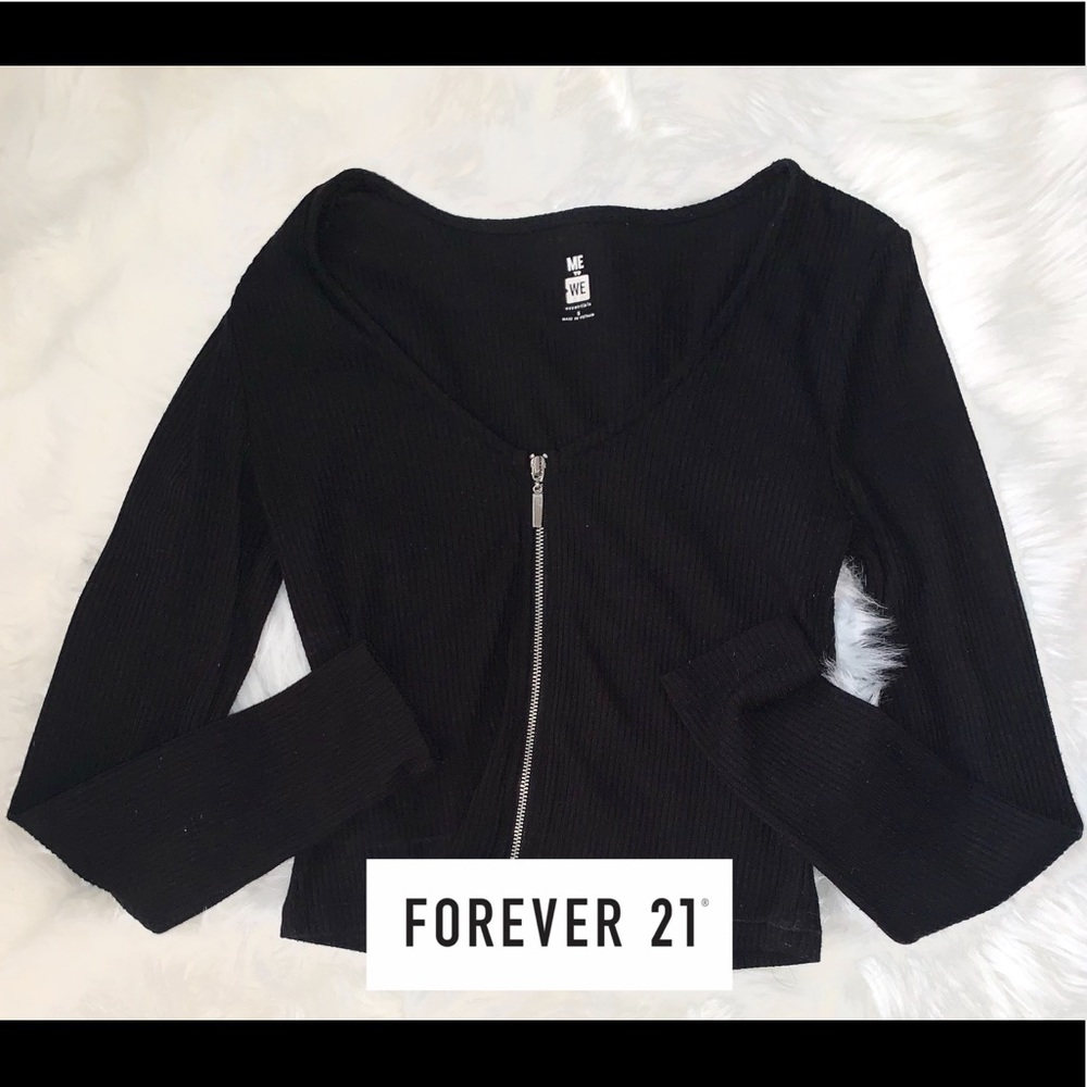 Ribbed Zip-Front Long Sleeve Crop Top
